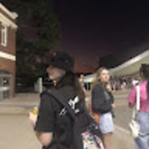 Meet your Posher, Ella